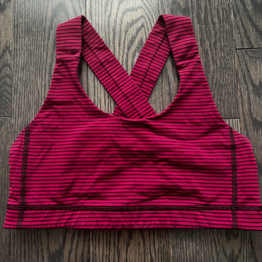 Lululemon size 6 sportsbra
